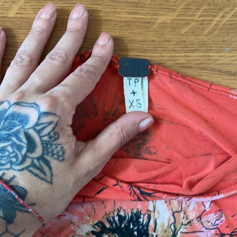 Free people belle sleeve red top - Picture 2 of 2